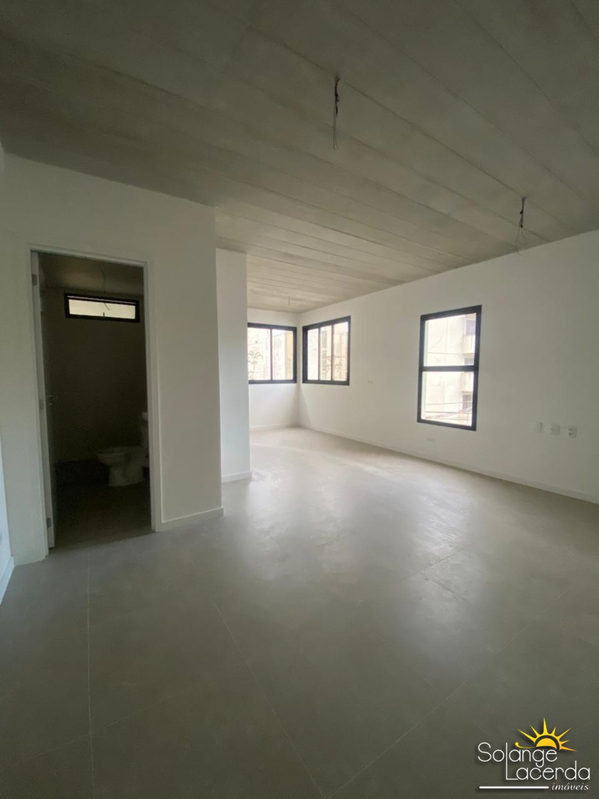 Apartamento à venda com 1 quarto, 35m² - Foto 3